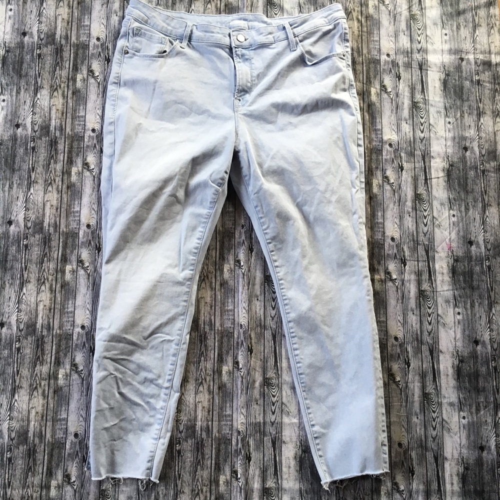 Old Navy Rockstar Cut Jeans